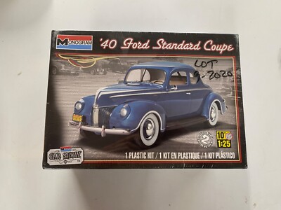 格安販売の 絶版 Revell 1940年型 フォード・スタンダードクーペ