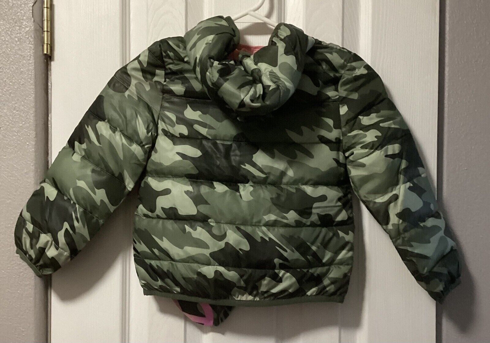 Picture 1 of 2