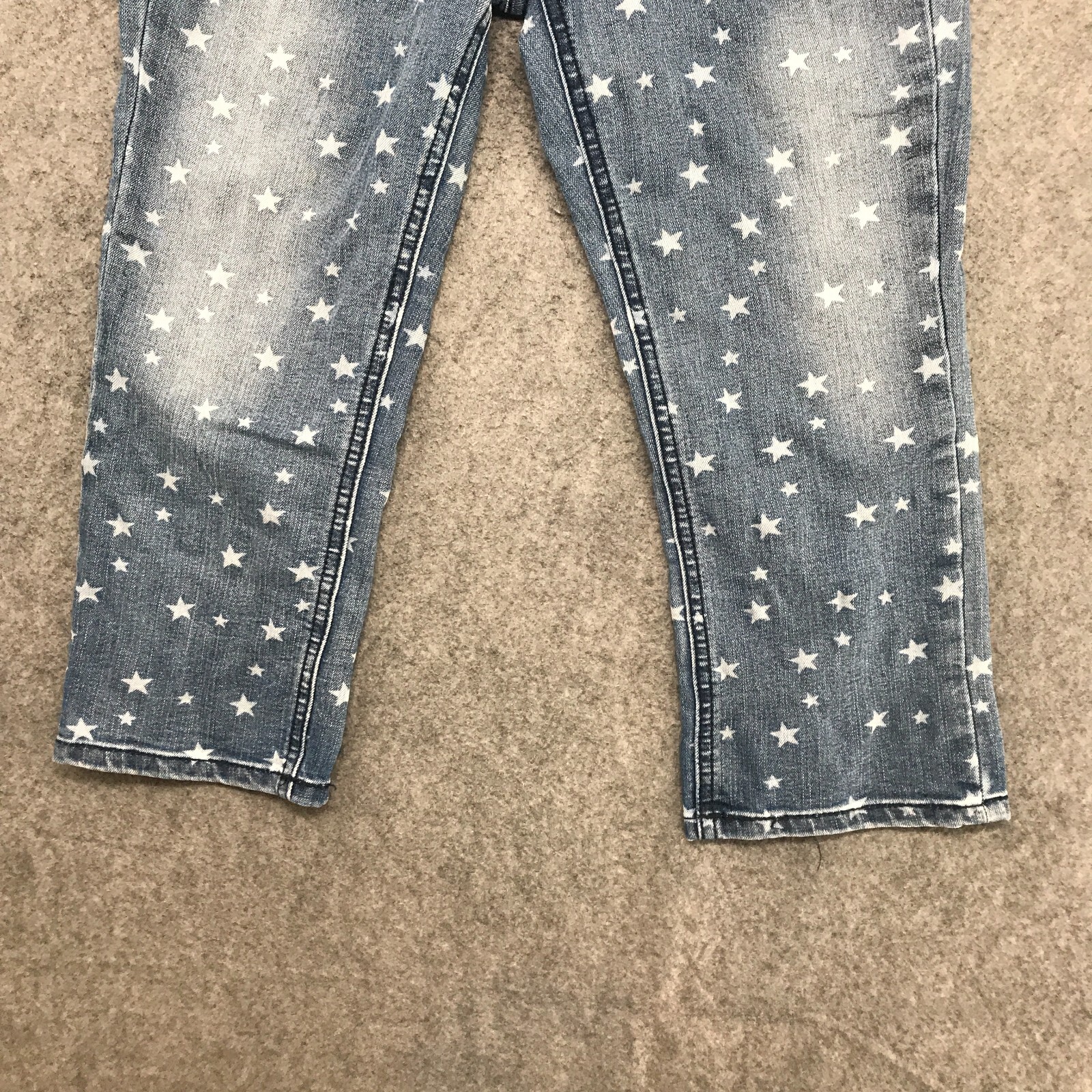 Picture 4 of 12