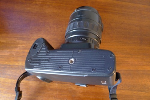 PENTAX PZ-10 35mm SLR Camera + 28-80 Power Zoom AF Lens + Battery (New) + Case - Picture 7 of 12