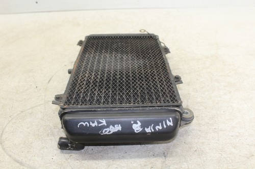 1988 86 87 KAWASAKI NINJA 600R ZX600A ENGINE RADIATOR MOTOR COOLER RADIATER - Picture 3 of 9