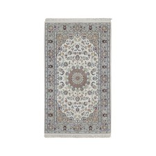 3'x5'1" Ivory Nain Flower Medallion Design Wool & Silk Hand Knotted Rug 91998