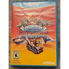 Skylanders SuperChargers Nintendo Wii U Game with 2 Battlecast Cards CIB