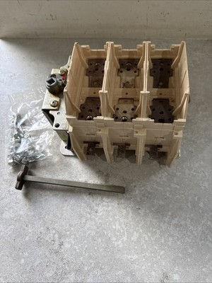 Hubbell 3p Schaltersicherung Typ UFS 160 LAGERWARE K4402