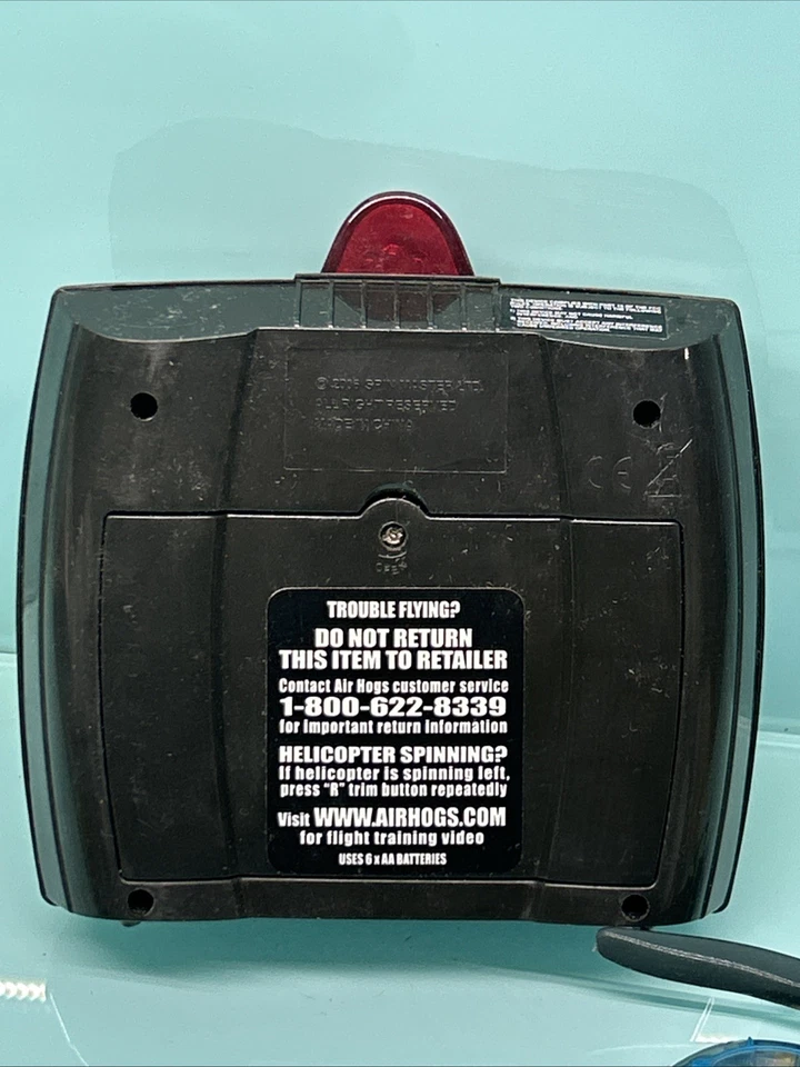 ￼ Air Hogs US Military Marines 2C Helicopter RC Remote Sold As  Parts Or Repairs - Image 3 of 4