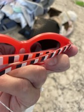 Sunglasses child size 2 to 4 years red print on side nwtmRsP 15