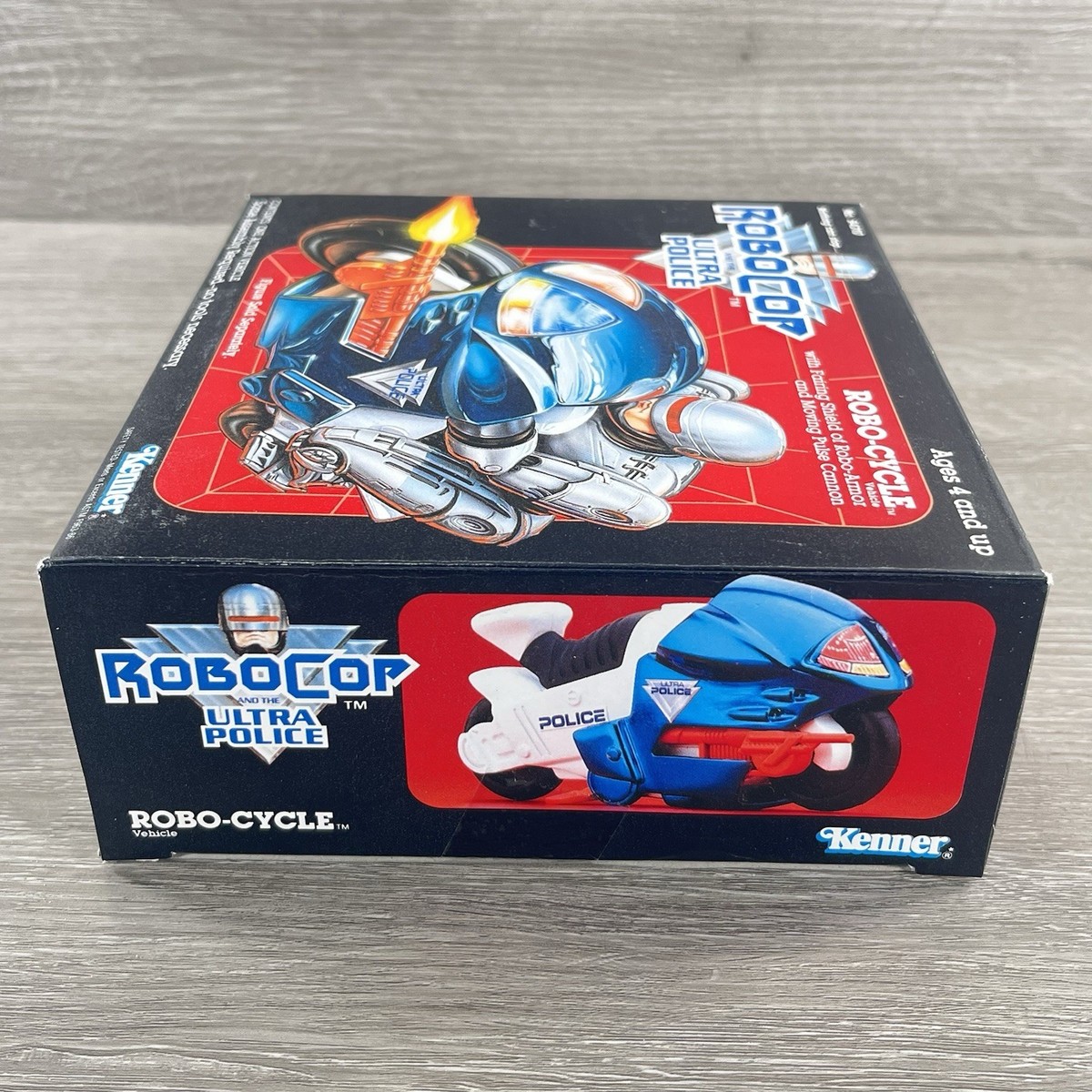 Vintage RoboCop 1988 Kenner Ultra Police ROBO-CYCLE Factory Sealed