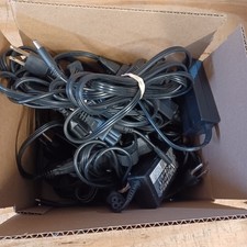 Lot of 10 Dell 65W Small Tip Power Adapter Su...