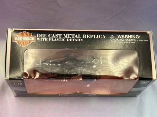 Harley Davidson 1948 FL Panhead Model 1:18 Die Cast Maisto series 10 - Picture 2 of 6