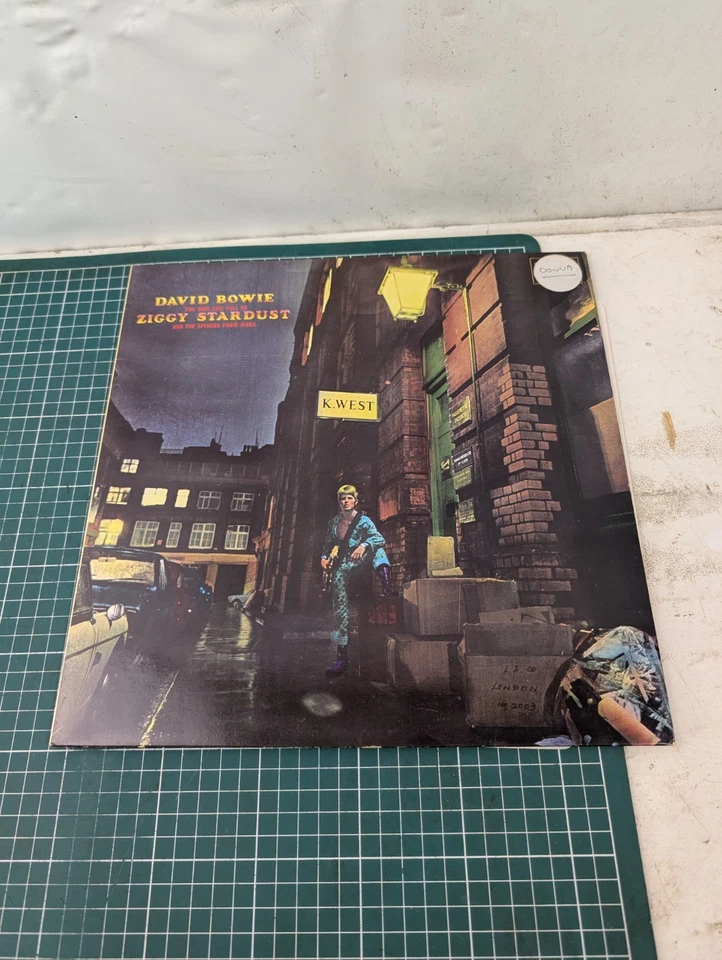 David Bowie The Rise and Fall of Ziggy Stardust and the Spiders from Mars · Lp · 1980, photo 1 of 5