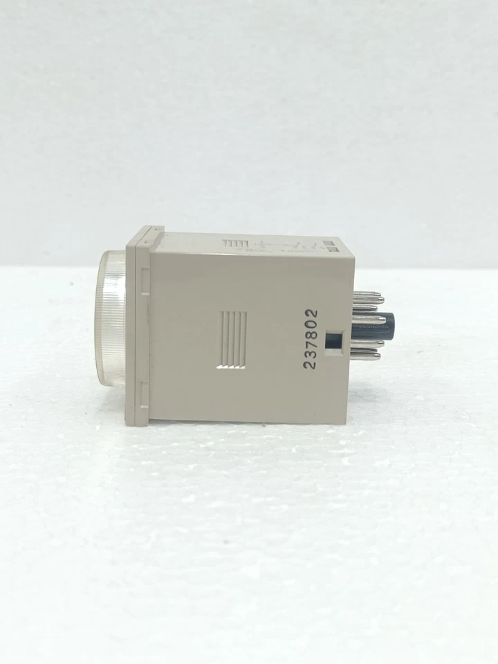 OMRON H3CR-A8E-600 MULTIFUNCTION ANALOG TIMER 24V AC/DC 5A 250VAC 8-PIN NEW - Image 3 of 4