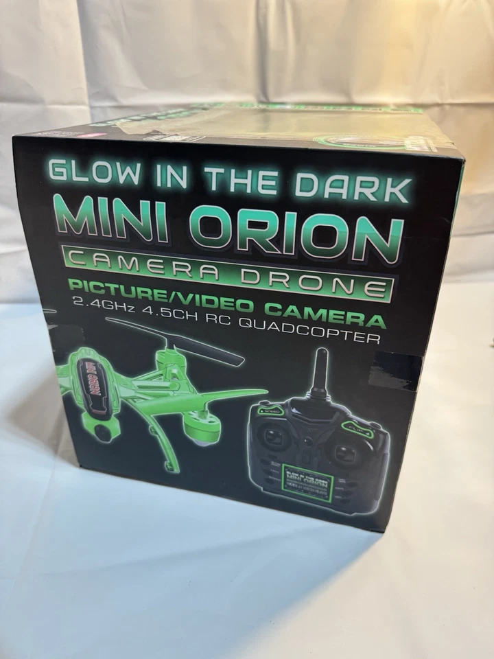 World Tech Elite Glow in the Dark mini Orion Canmera Drone RC quadcopter - Image 2 of 4