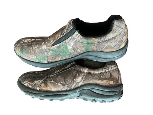 Magellan Hunt Gear Camo Youth Slip on Shoes Size 4D - Picture 3 of 8