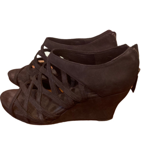 Eileen Fisher  Cage strappy leather wedge sandal - image 1