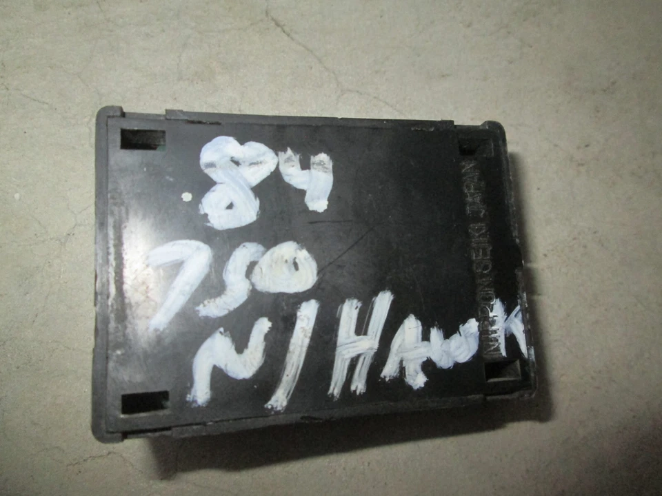 SENSOR DE PARADA/LUZ TRASERA HONDA VF500C/700C/V750C MAGNA CB700SC 35550-MB2-771 Foto 4 de 4