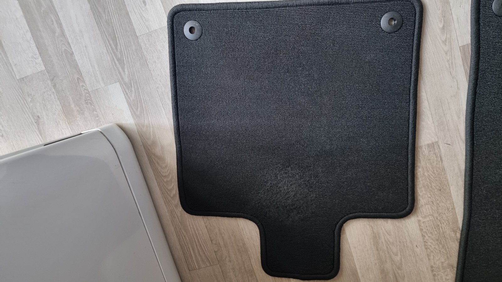 Genuine Volvo floor mats textile charcoal 32216559 STUNNING. 2022 2023