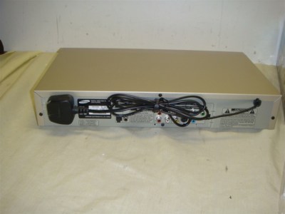 SAMSUNG DVD-S328K DVD/VCD/SVCD/CD/MP3/KARAOKE PLAYER W/2X