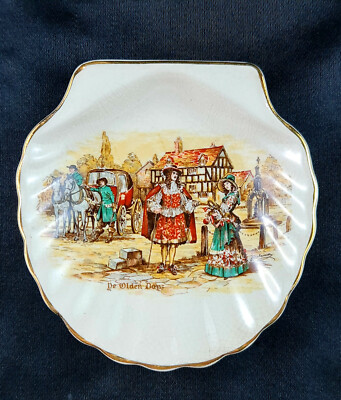 Vintage Sandland Ware  Ye Olden Days  Shell Shaped Ring/Pin Dish