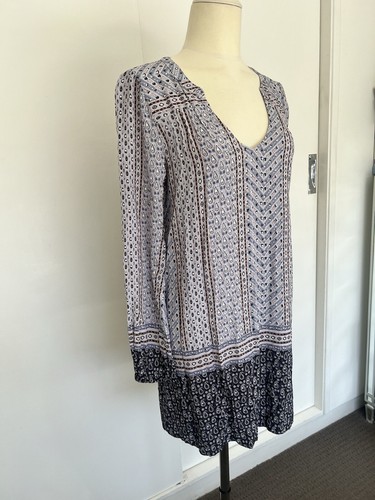 Tigerlily Dress Women 10 Blue Navy Kaftan Paisley Long Sleeves Shift RRP $179 - Picture 2 of 10