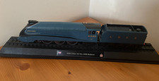 Collectible Train Model of 1938 Class 'A4' No. 4468 Mallard