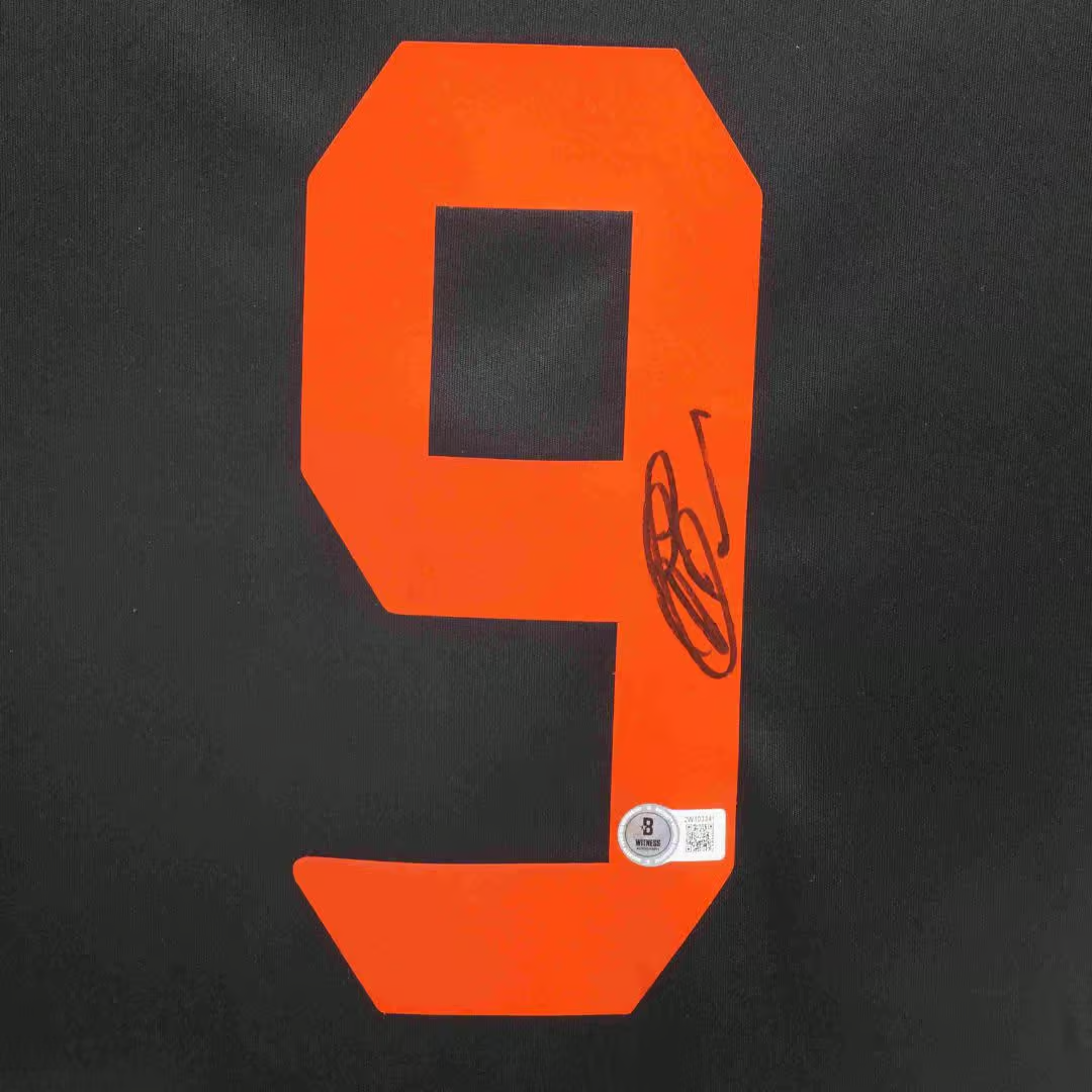 Filippo Inzaghi Signed AC Milan Away Soccer Jersey #9 with Beckett