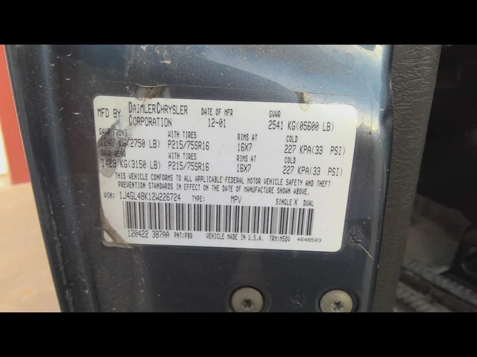 Passenger Rear Door Vent Glass Privacy Tint Fits 02-07 LIBERTY 692015 - Image 3 of 4