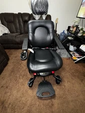 Power Wheel Chair: Compass Sport GP605 by Golden Technologies - Great condition!