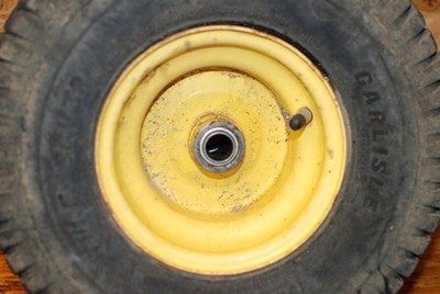 John Deere L110 Front Wheel AUC22176 15x6-6 Tire | eBay
