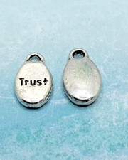 5 pieces - Antique Silver "Trust" Word Charms Pendants Oval