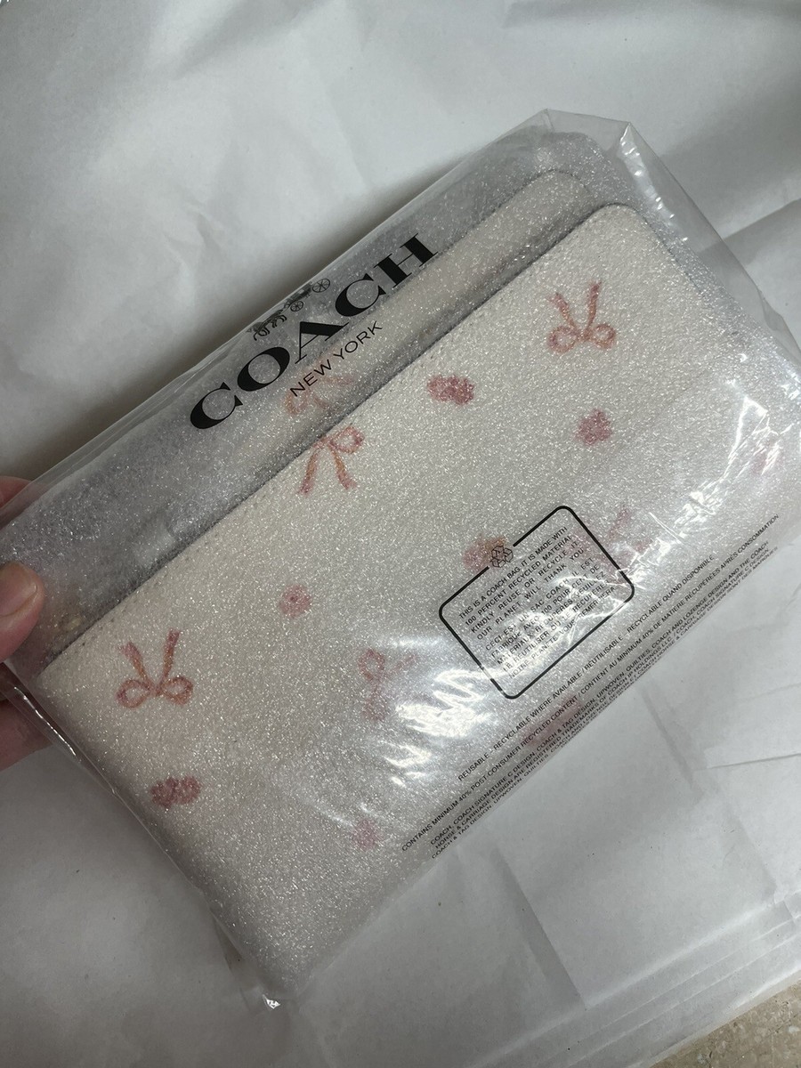 ★cozing★ Ribbon wallet_dot white Coach Rainbow Signature C White Long Zip Around Wallet