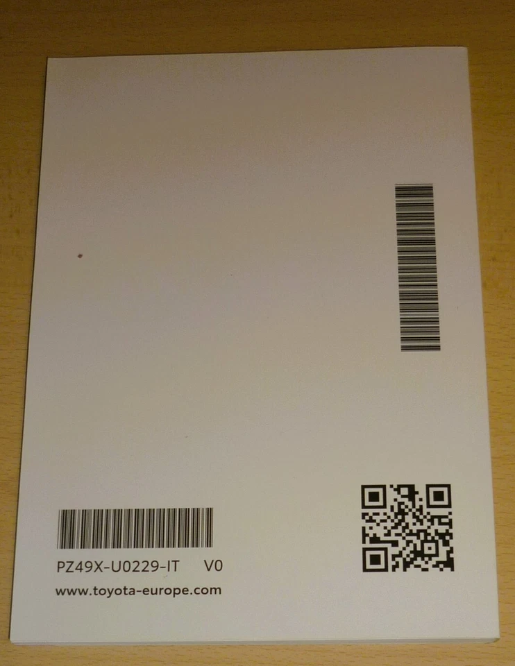 Libretto uso manutenzione Toyota COROLLA CROSS HYBRID,anno 2021/2023 - Immagine 2 di 3