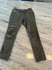 art class boy pants Size 6-7 Green
