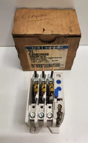 NEW OLD STOCK! EATON CUTLER-HAMMER 32A 3 POLE 1NO-1NC OVERLOAD RELAY C306DN3B