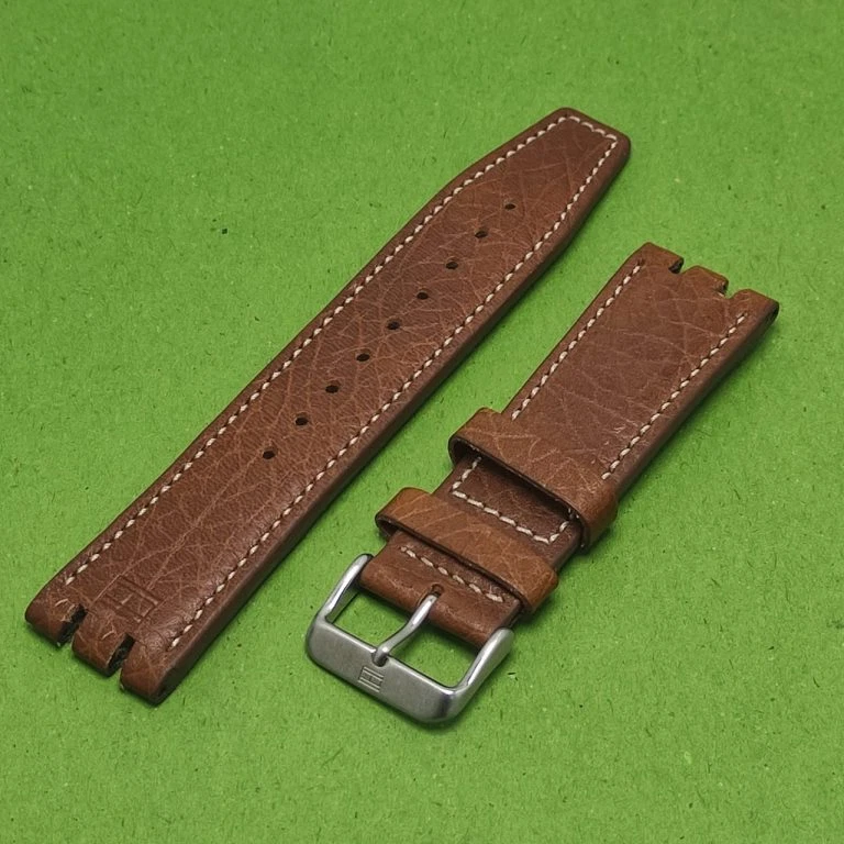 Correa de cuero Tommy Hilfiger hecha a mano ancho 24 mm para muestra de 48 mm Foto 2 de 4