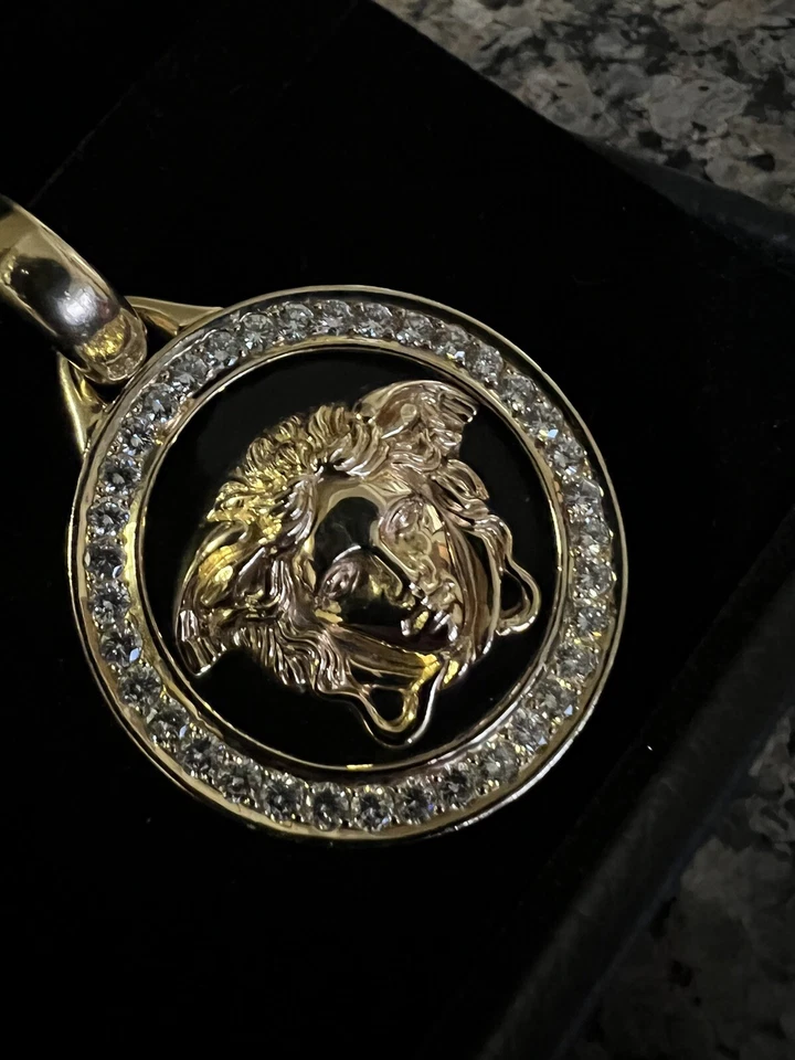 Gianni Versace Gioielli ✅Colgante de diamantes de oro de 18 k y VVS 🔥100 % auténtico con papeles de caja Foto 3 de 4