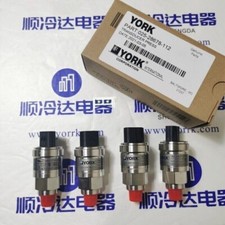 1PC YORK 025-28678-112 Pressure Transducer New In Box