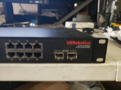 U.S. Robotics USR997724 Courier 24-Ports Gigabit Smart Switch TESTED