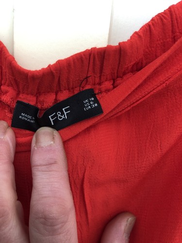 F&F Ladies Red Crepe Off the Shoulder Cap Sleeve Short Playsuit Size 10 - Picture 3 of 8