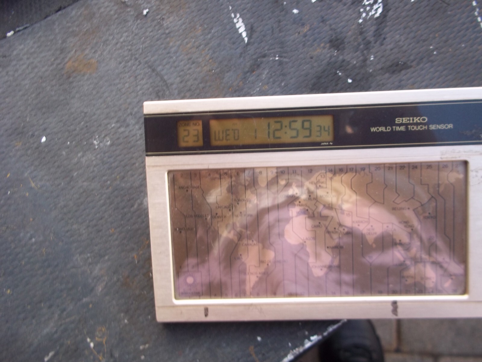 RETRO VINTAGE SEIKO WORLD TIME TOUCH SENSOR DESK CLOCK