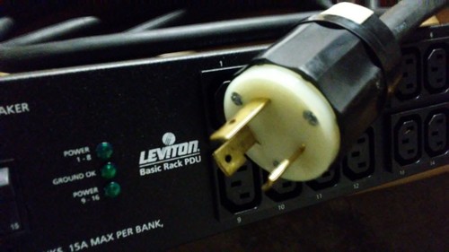 Leviton P1025-12L Unmetered Horizontal Power Distribution Unit 208V 30A, 16 Rece - 第 3/7 張圖片