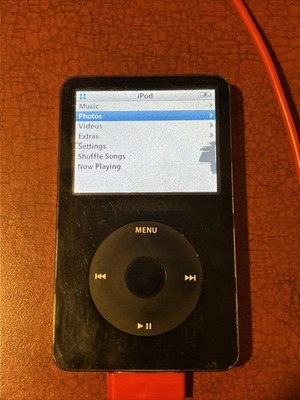Apple iPod Classic 5th Gen A1136 Black 2.5'' Display 30GB Portable Player FLAWED