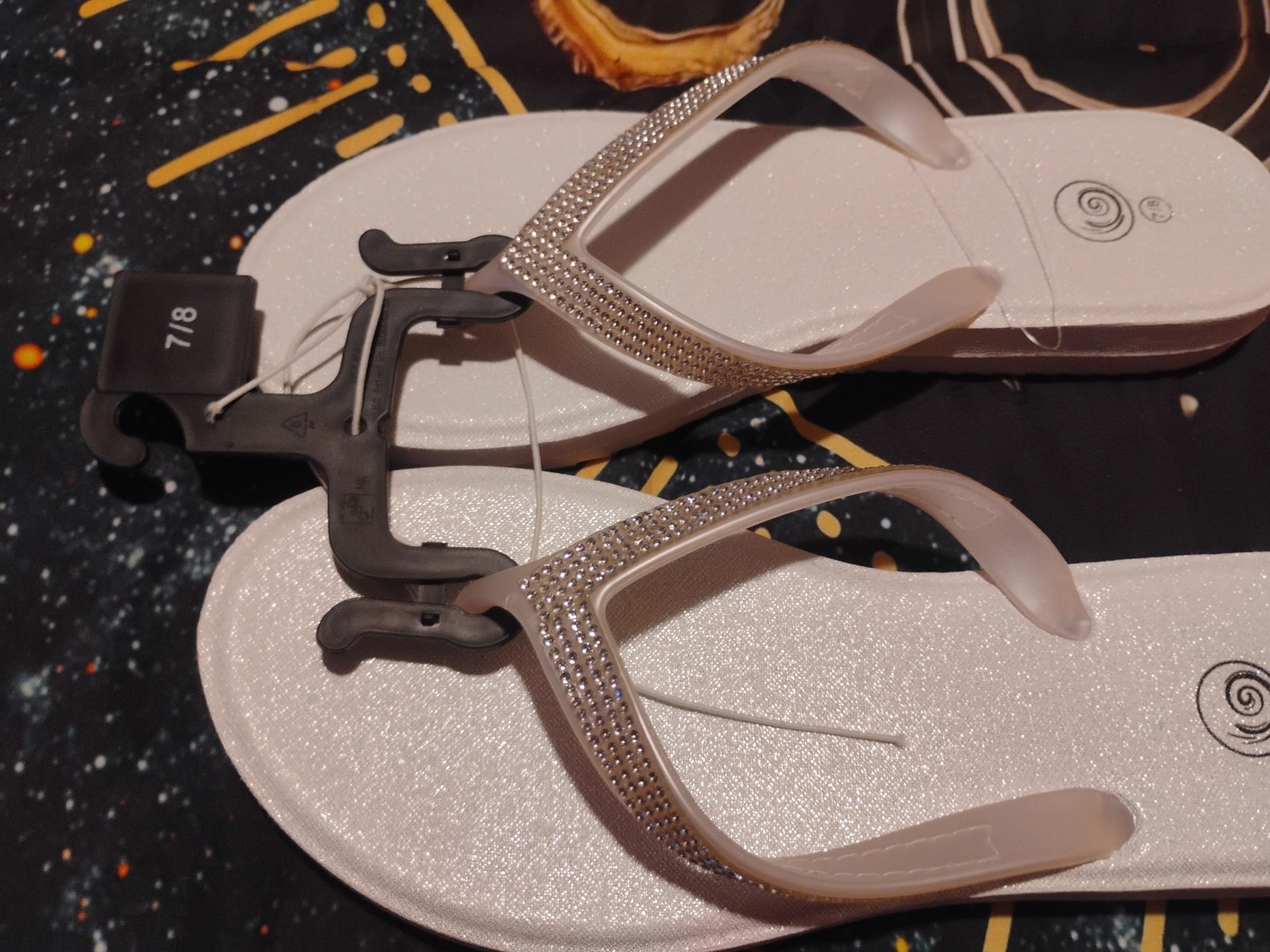 flip flops women size 7/8-image