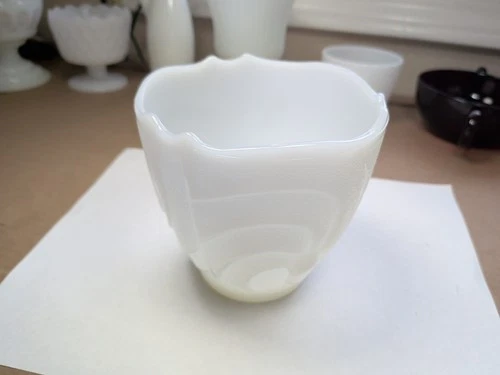 Vintage Milk Glass Vase/Planter E.O. Brody Co. Cleveland Ohio Opaque White