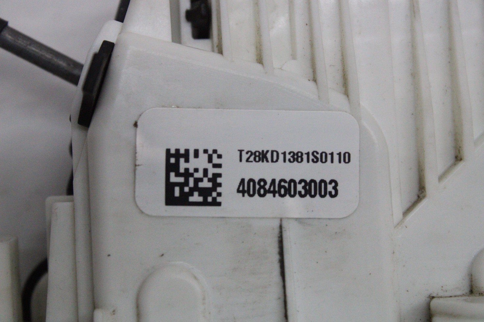 2022 MASERATI LEVANTE MODENA FRONT RIGHT DOOR LOCK LATCH ACTUATOR OEM 2017-2024