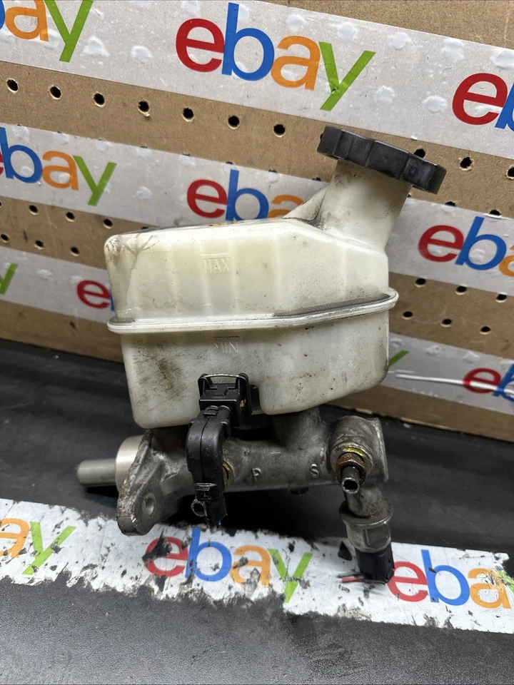 Hyundai Tucson 2006 cilindros maestros Foto 4 de 4