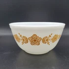 VTG Pyrex Butterfly Gold 402, 1.5 Quart Mixing Bowl Gold on White