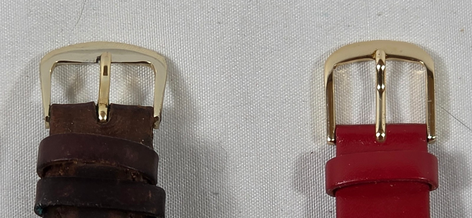 2 Watches; Carriage Timex and Le Train Blea - Missing Crowns - New Batteries image 6