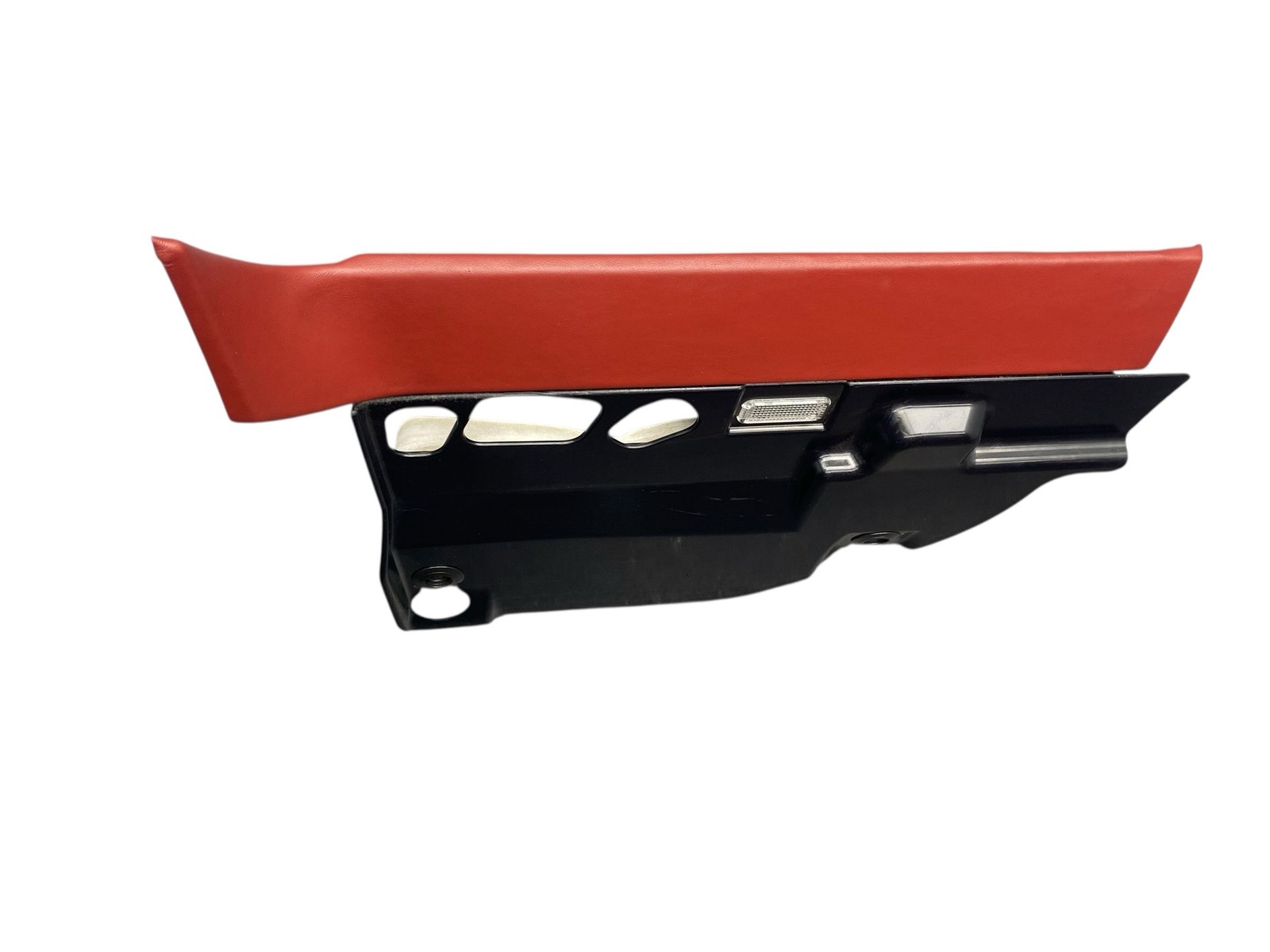 2015-2020 BENTLEY BENTAYGA Front Right Lower Kick Trim |Fireglow (Fir) *Scratch*