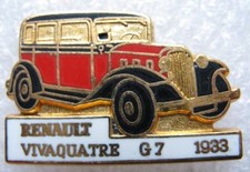 Pin's Voiture RENAULT VIVAQUATRE G7 de 1933 Paris #B4