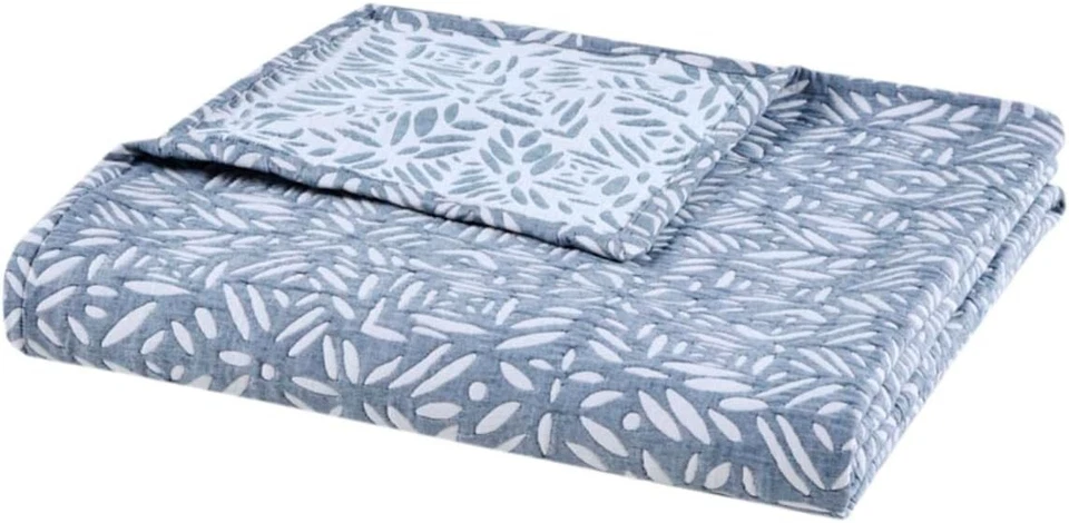 MADISON PARK SIGNATURE 4 Piece Quilt Set | Queen | Blue - Image 2 of 4